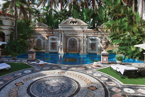 casa de versace en miami beach|versace mansion miami beach fl.